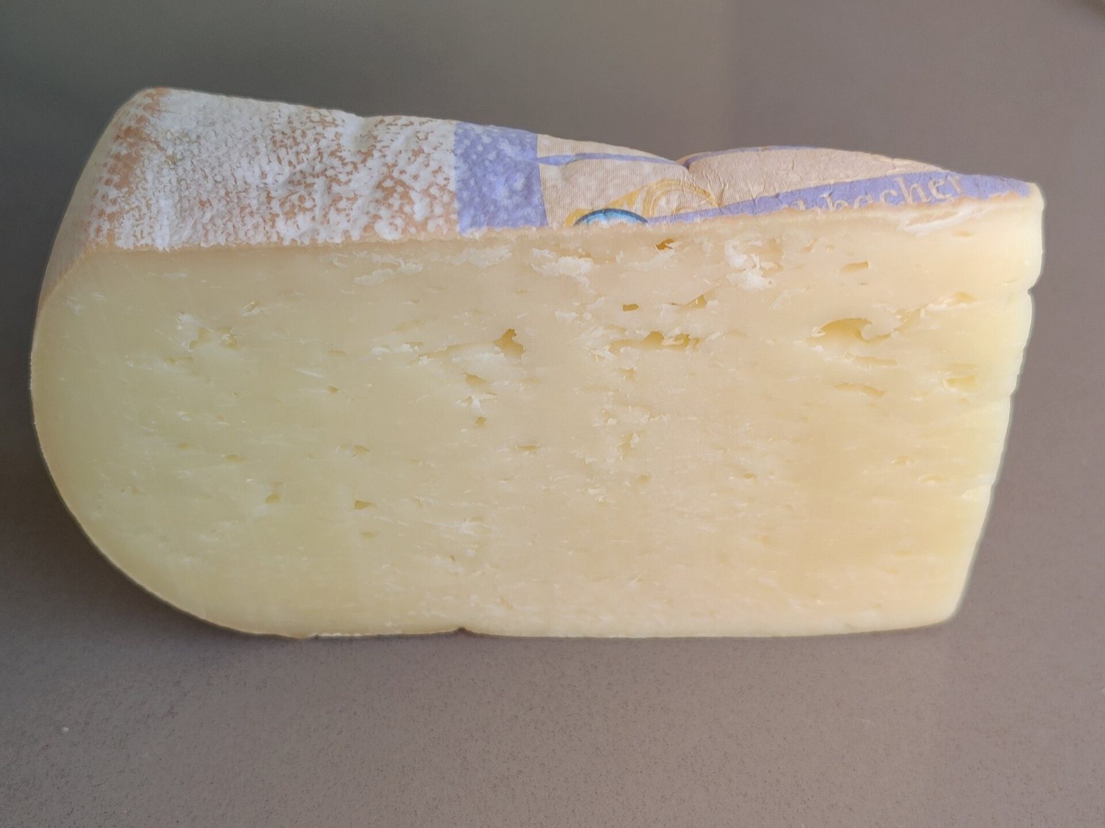 Aschbacher Magerkäse, formaggio di Lagundo