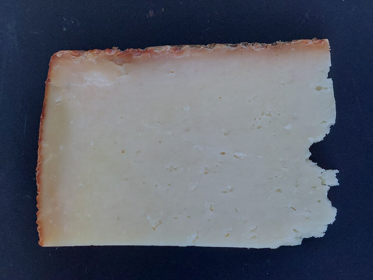 Fetta di Pecorino Siciliano DOP stagionato