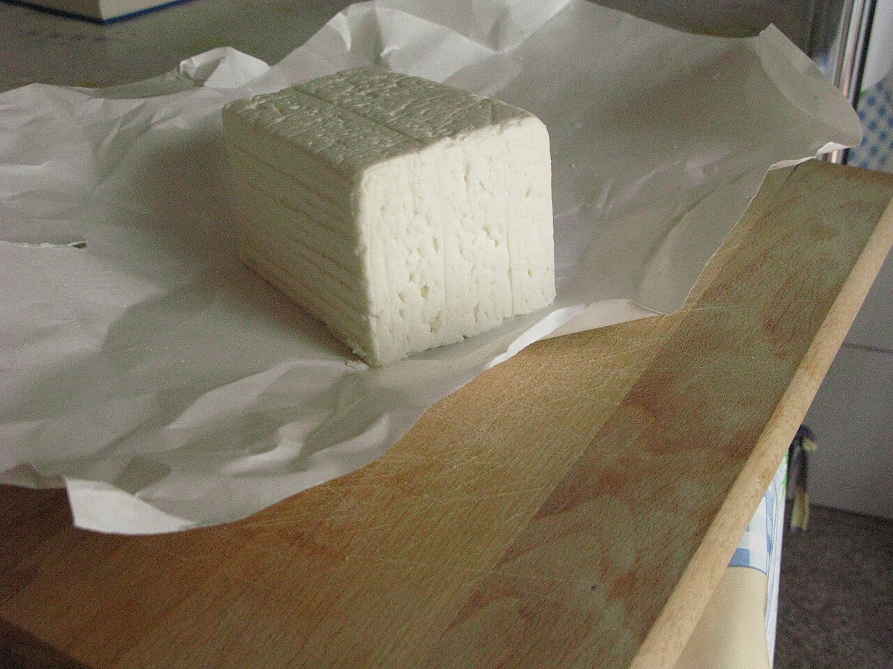 Pezzo di Quartirolo Lombardo a pasta bianca